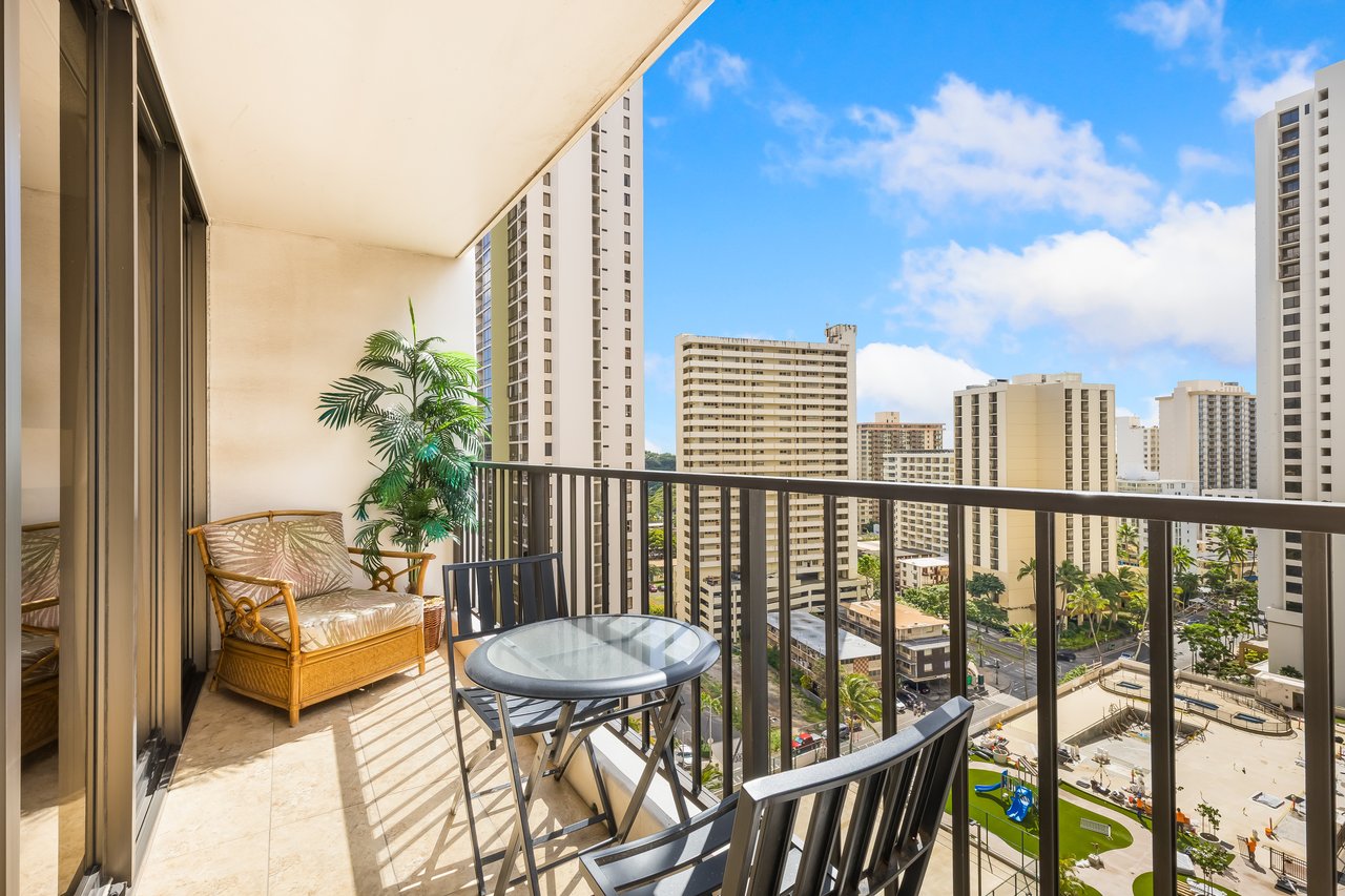 201 Ohua Ave #MAUKA1705