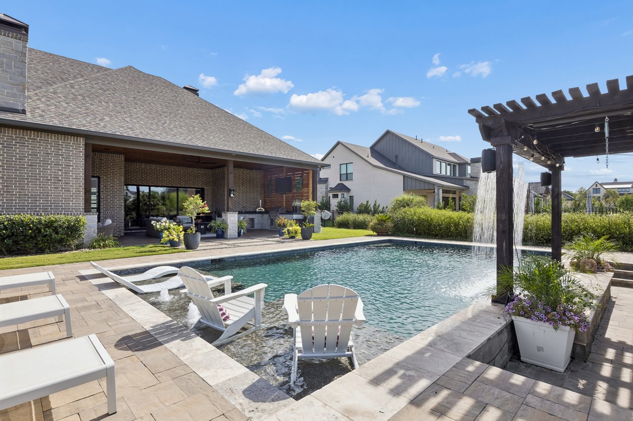 317 Knights Trail