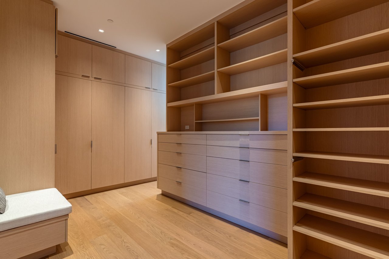 9011 Alto Cedro Dr, Beverly Hills