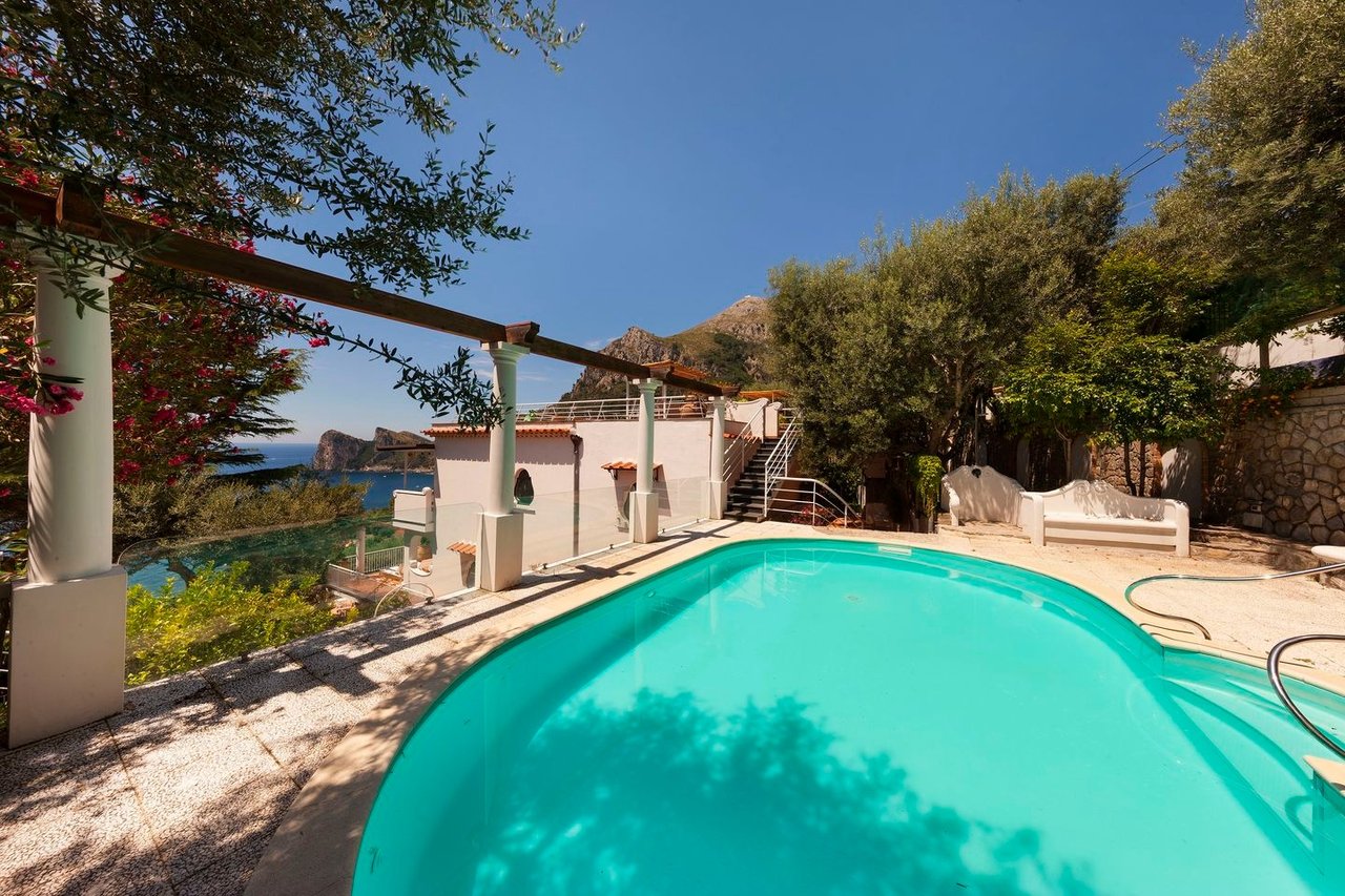 Reintroduce the Villa Bepina