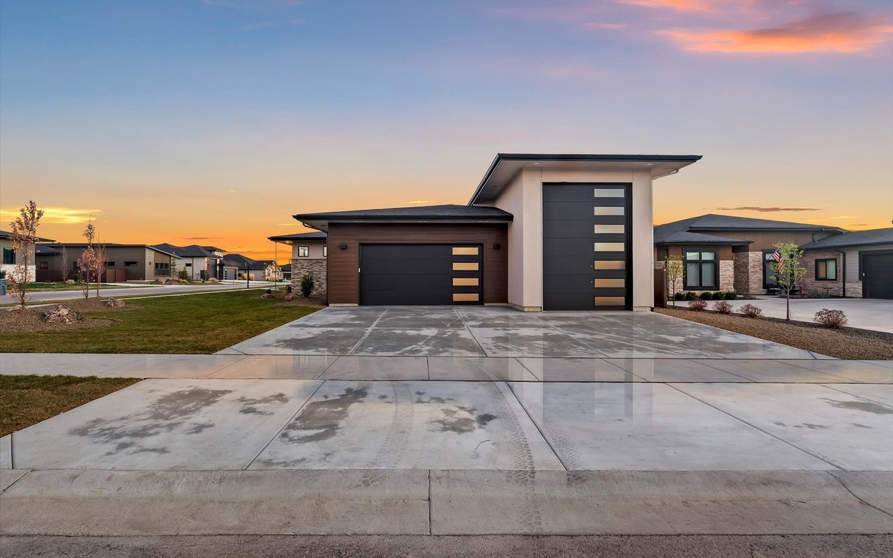 New Construction Home With Volcano Granite Island