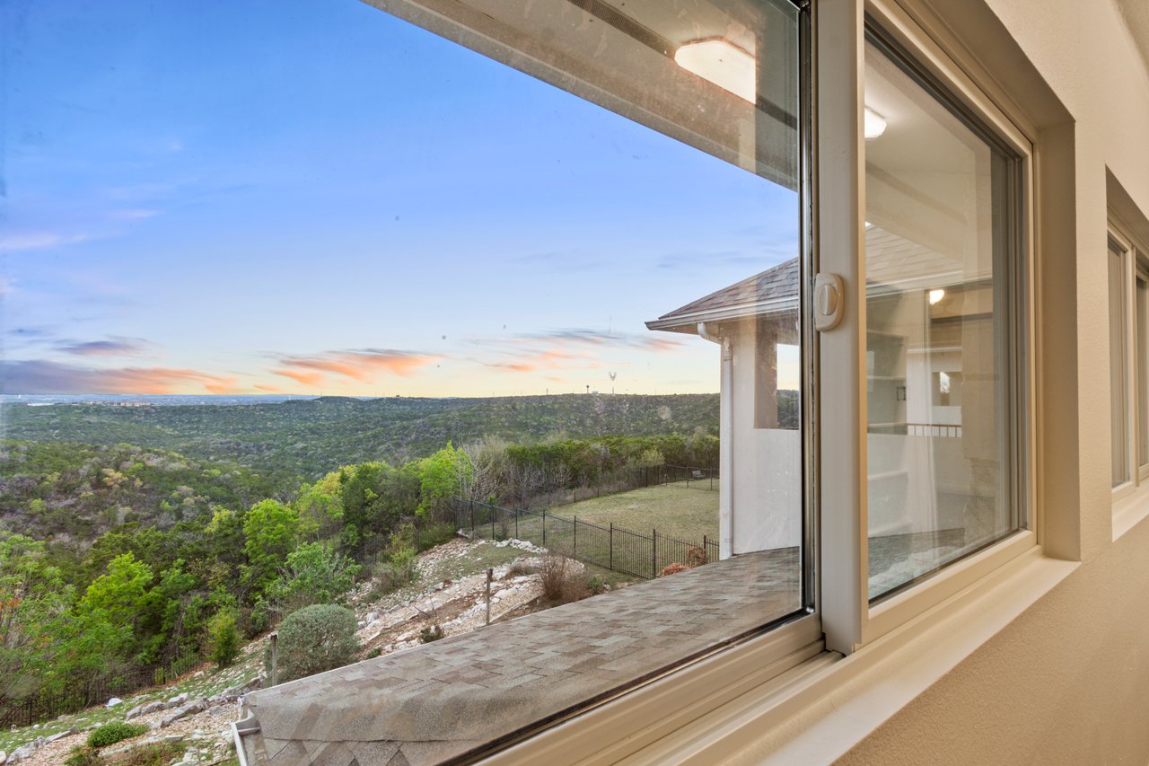 5724 Brittlyns Ct, Austin, TX 78730