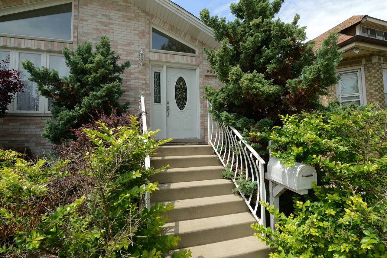 6616 S Knox Avenue, Chicago IL
