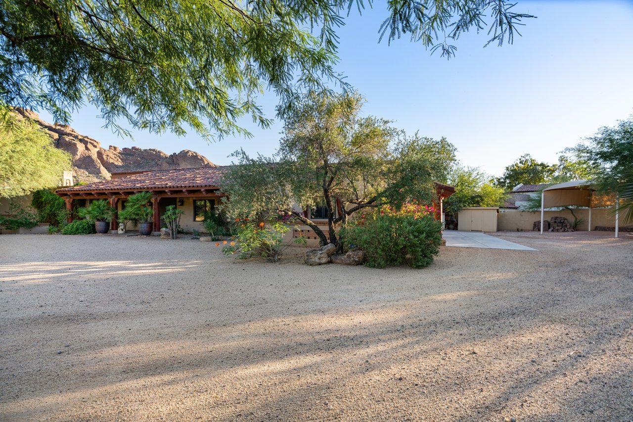 A Quiet Acre of Paradise