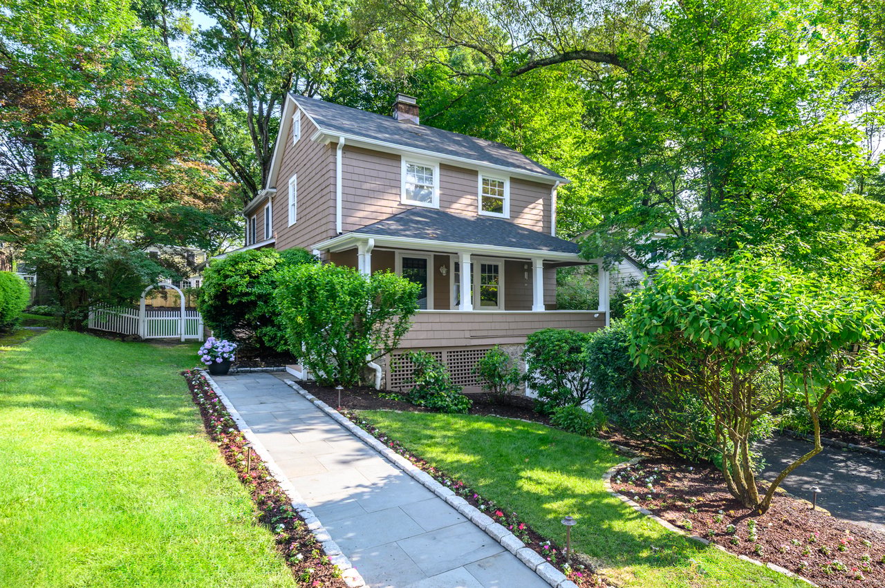116 Knapp Street, Stamford, CT 06907