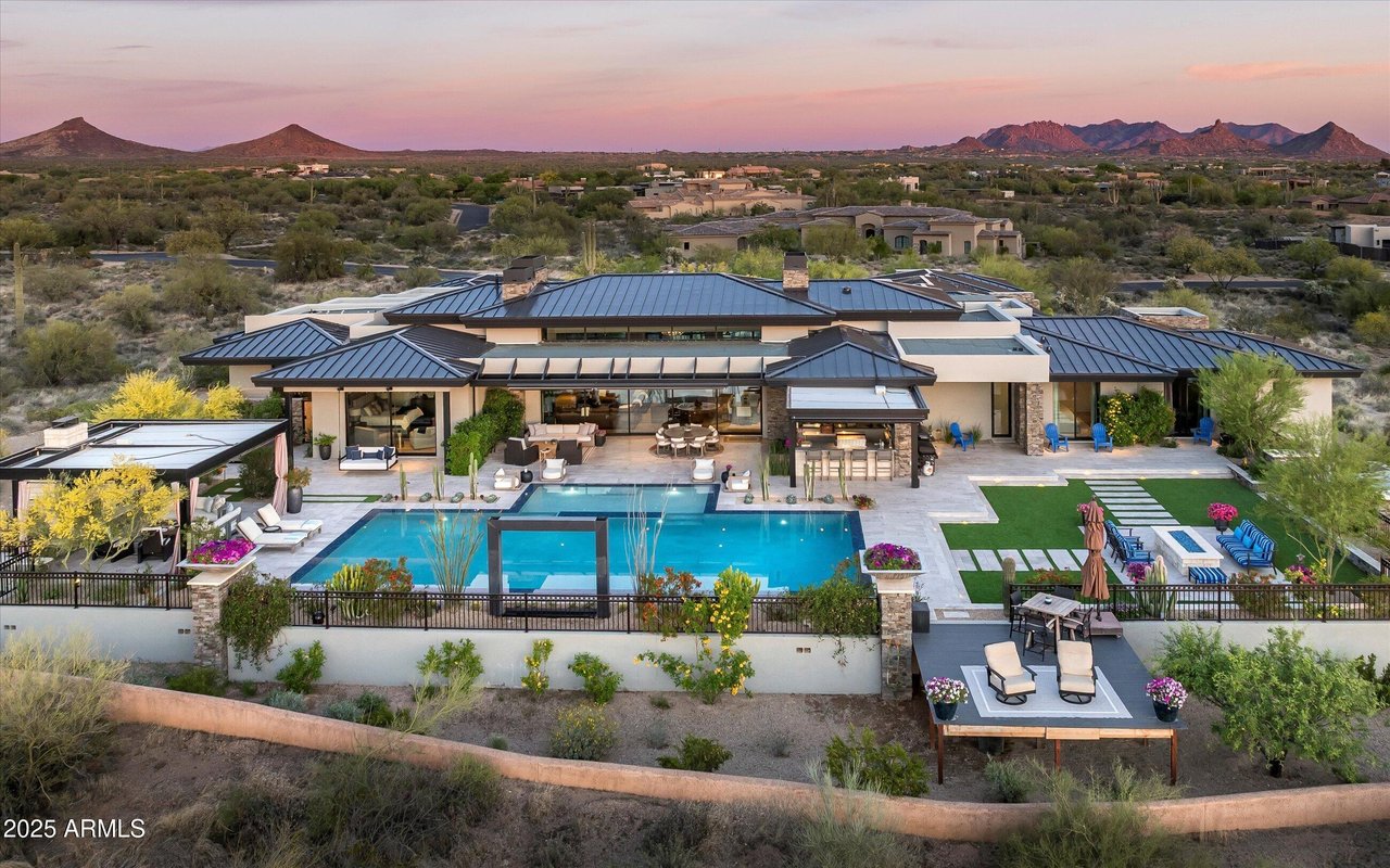 8328 E WHISPER ROCK TRL