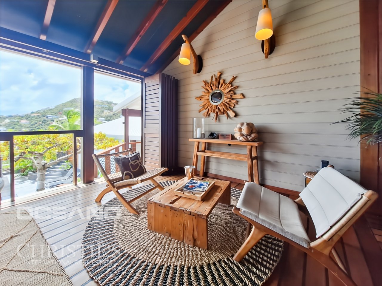 Magnificent sea-view villa + 3 bungalows