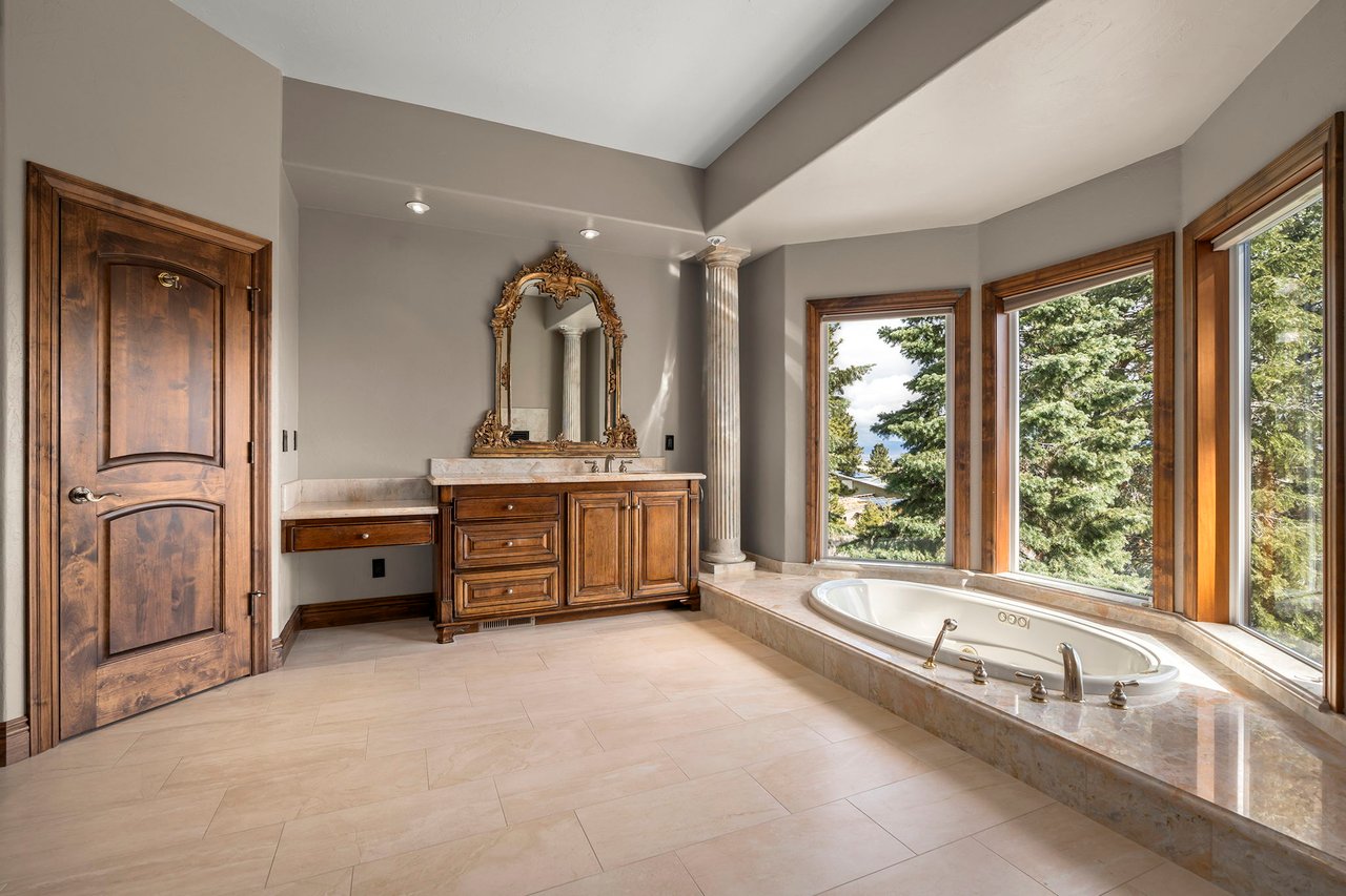 220 Sheridan Creek Court