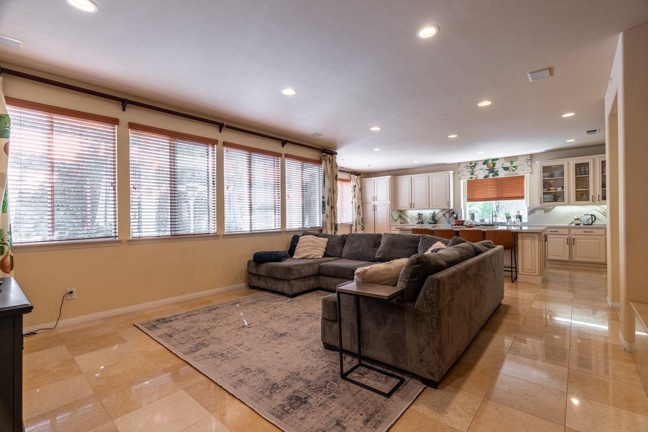 4314 Via Cerritos