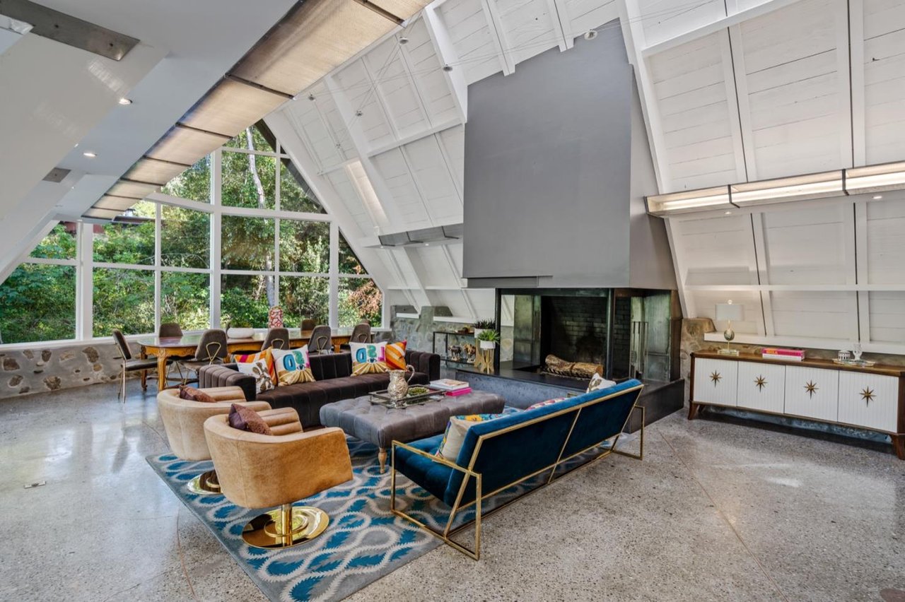 135 Willowbrook Drive