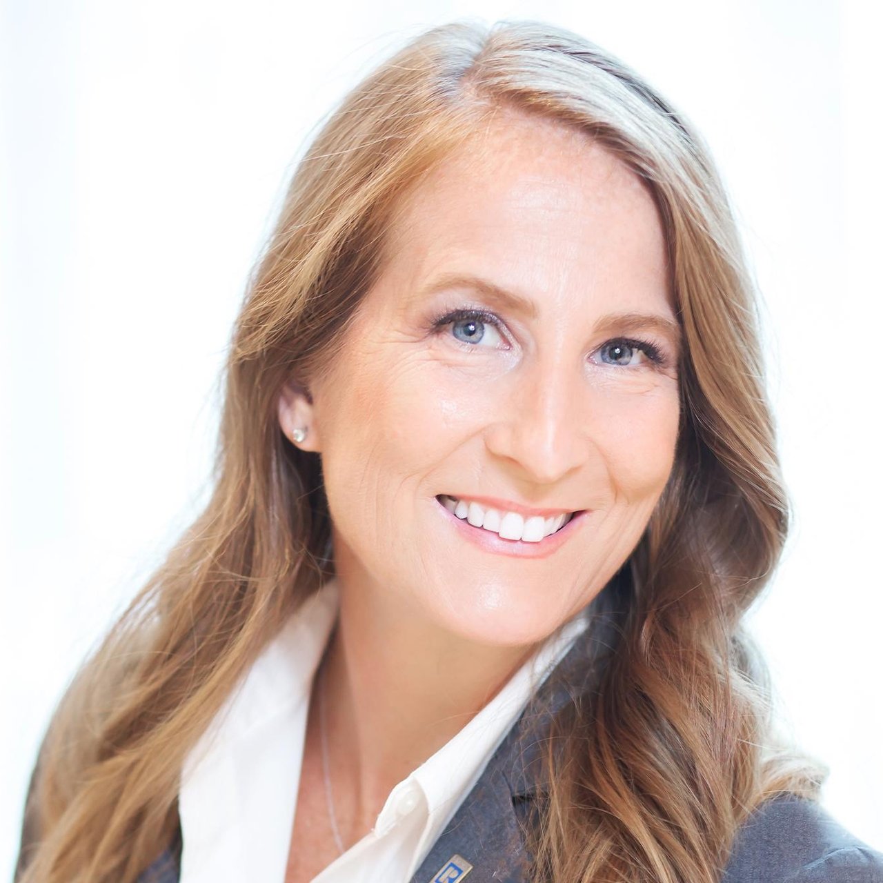 Barbara Battaglia Palm Harbor, FL Real Estate Agent Headshot