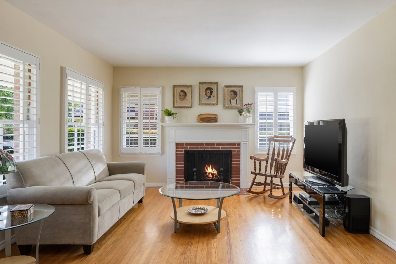 1941 Charming Traditional