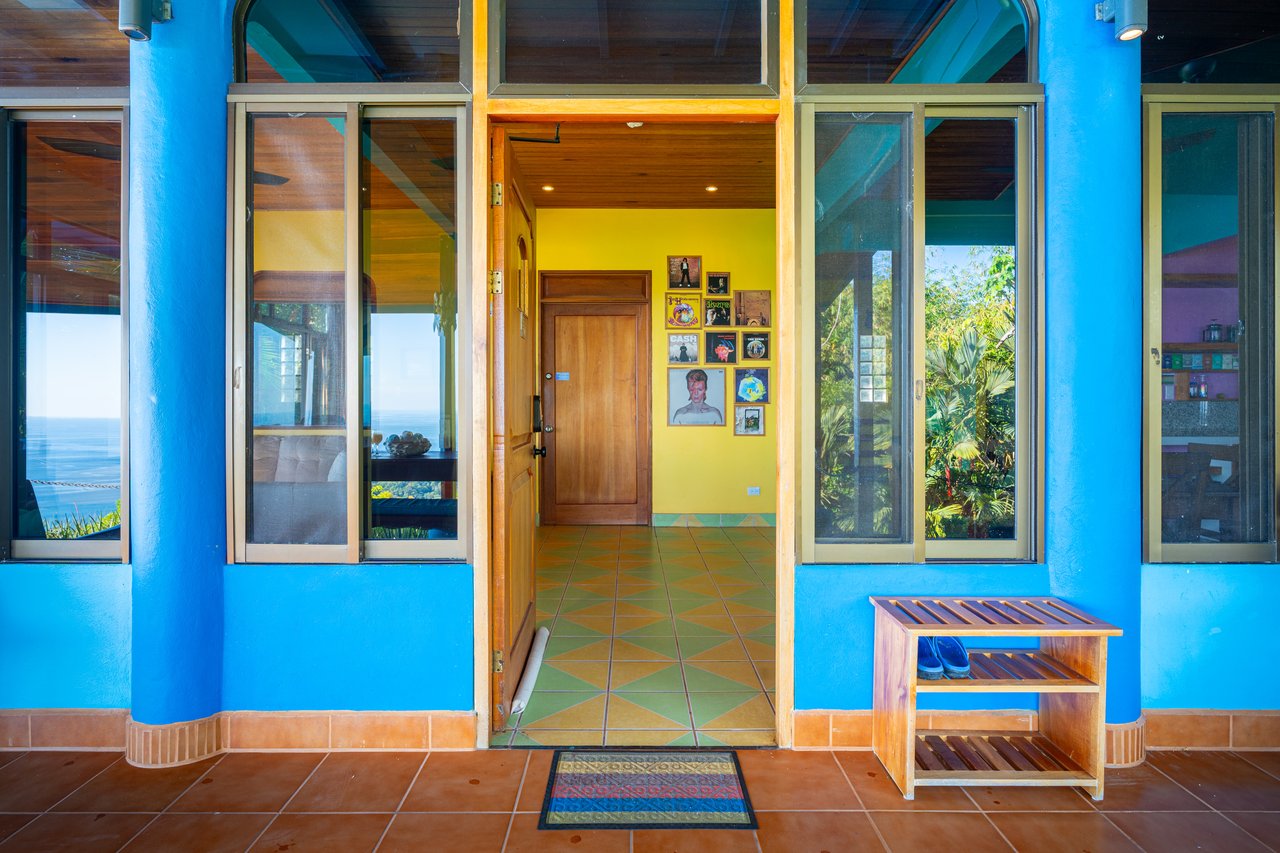 Casa Vista Harmonia, Legendary Ocean Views and Sustainable Living!