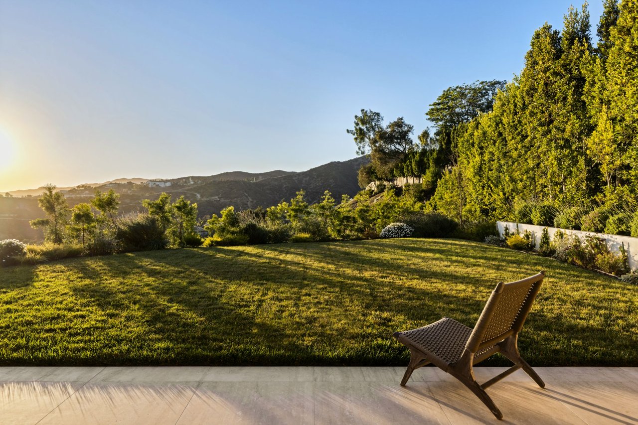 985 Linda Flora Dr, Bel Air