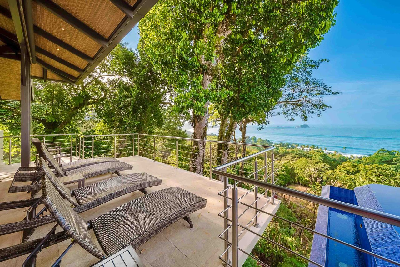 Walk to beach Vista Hermosa Estate Lucrative Contemporary Estate