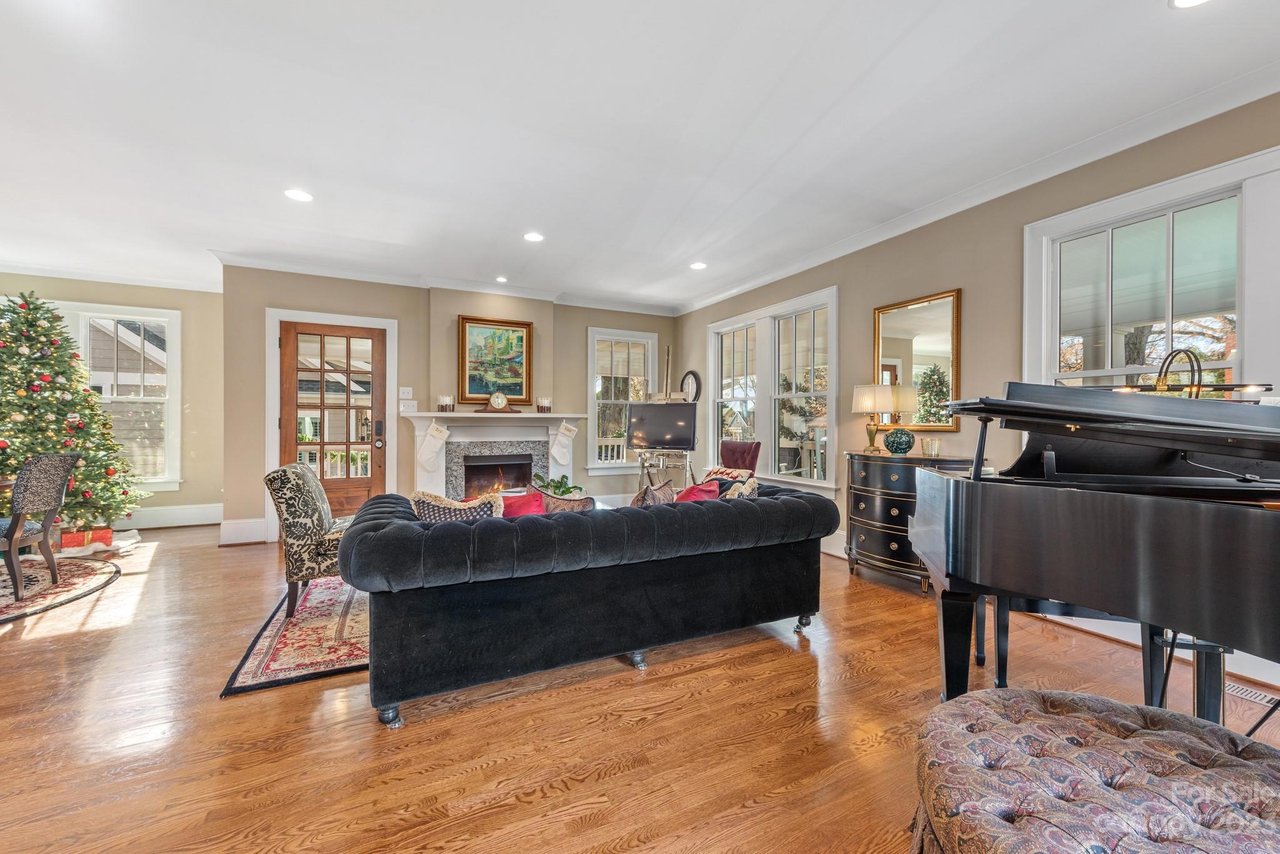 1632 Morningside Dr