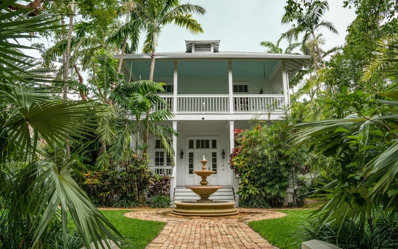 Exploring High-End Homes in Coconut Grove