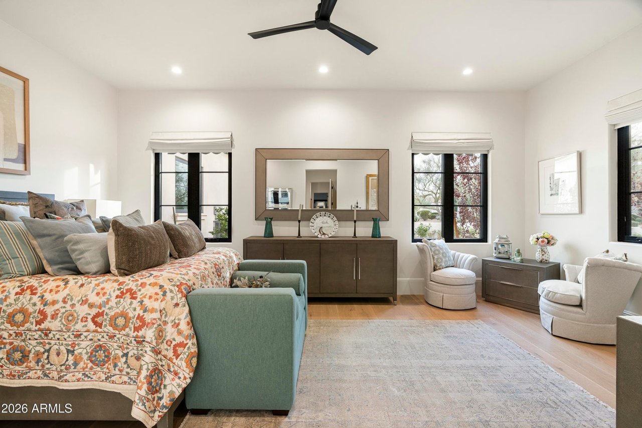 5432 E VIA DEL CIELO