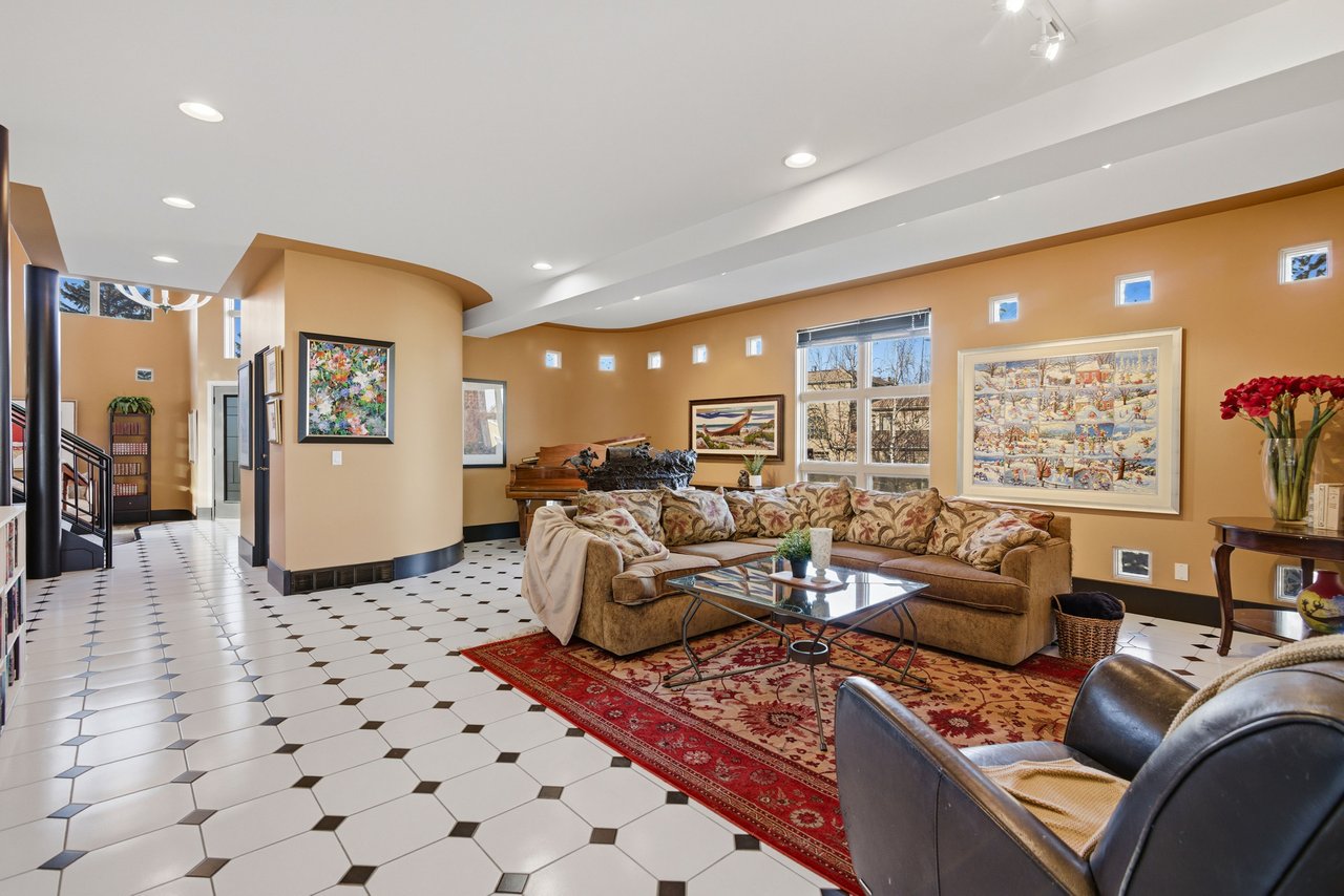 64 Patterson Mews SW