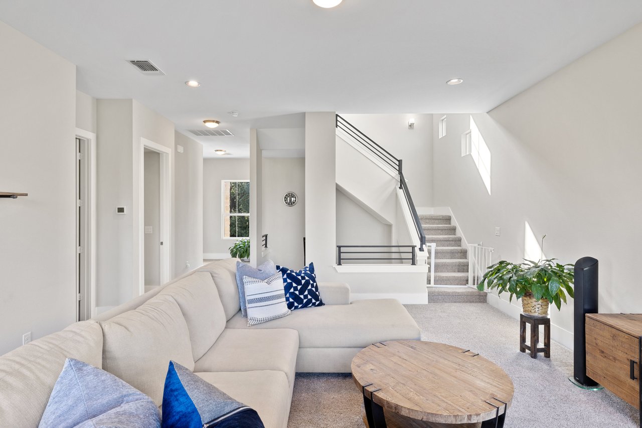 16208 Sydney Carol Ln