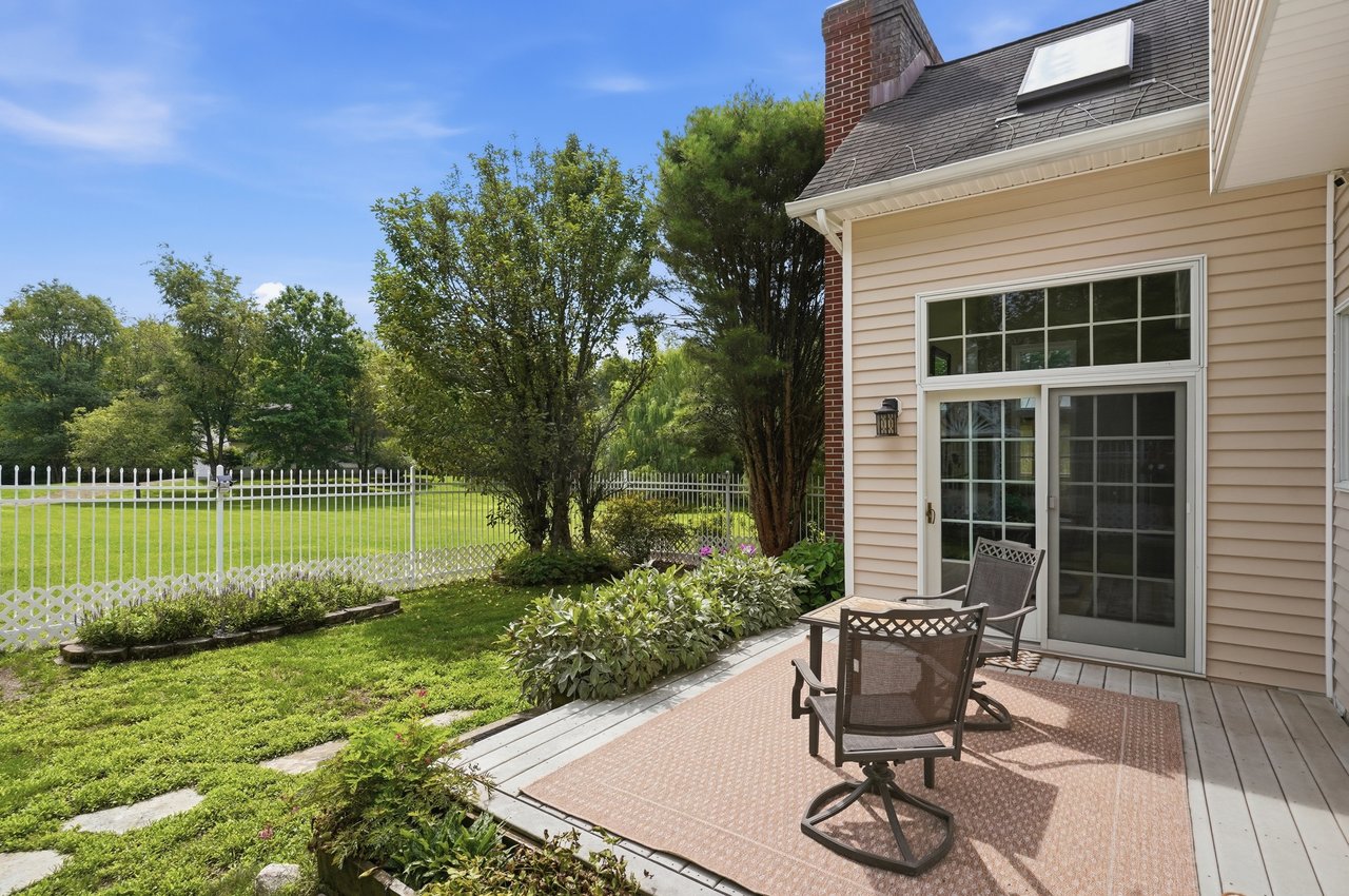 Picture-Perfect Country Living