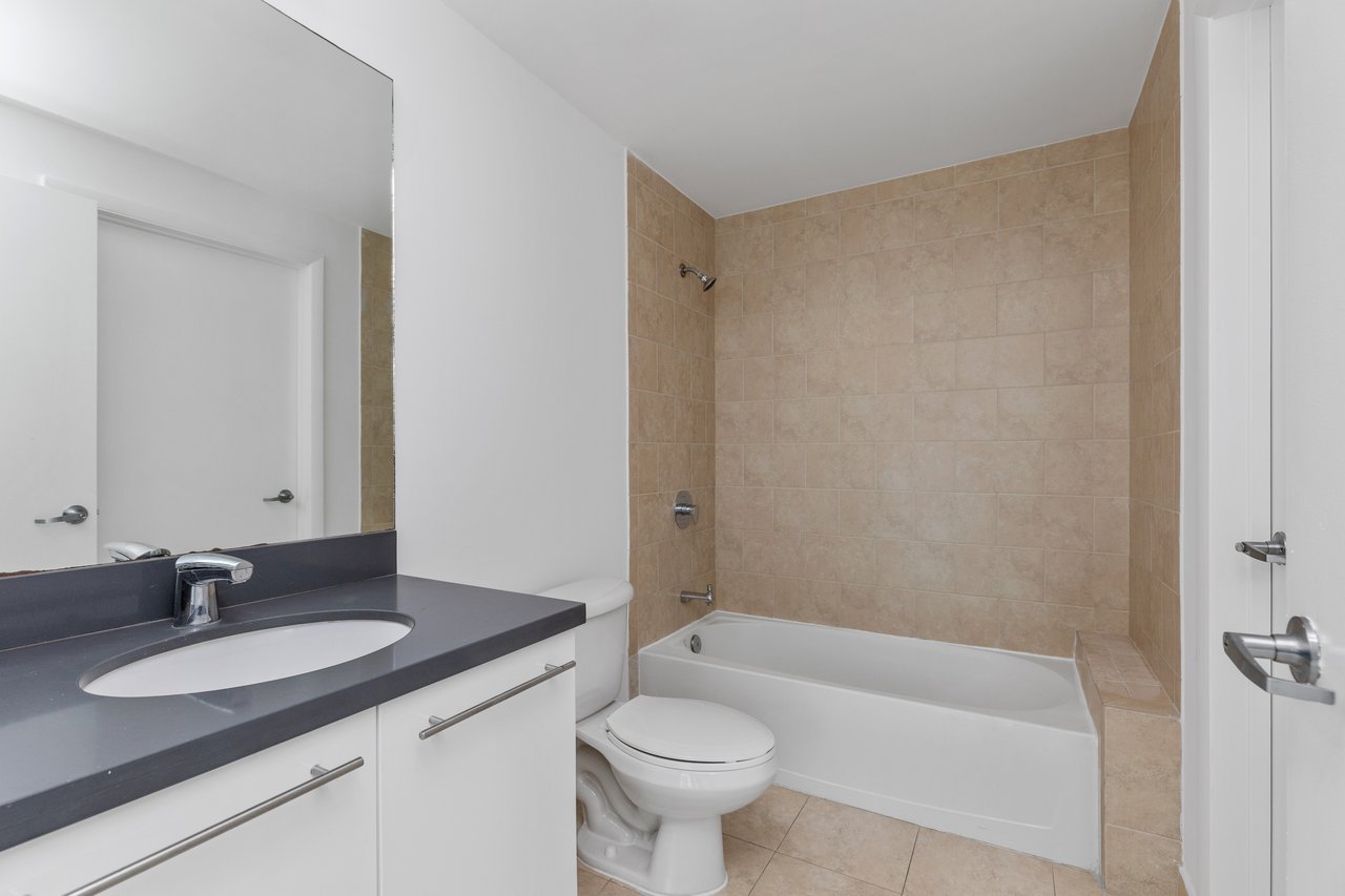 90 SW 3rd St Unit #3501 Miami 