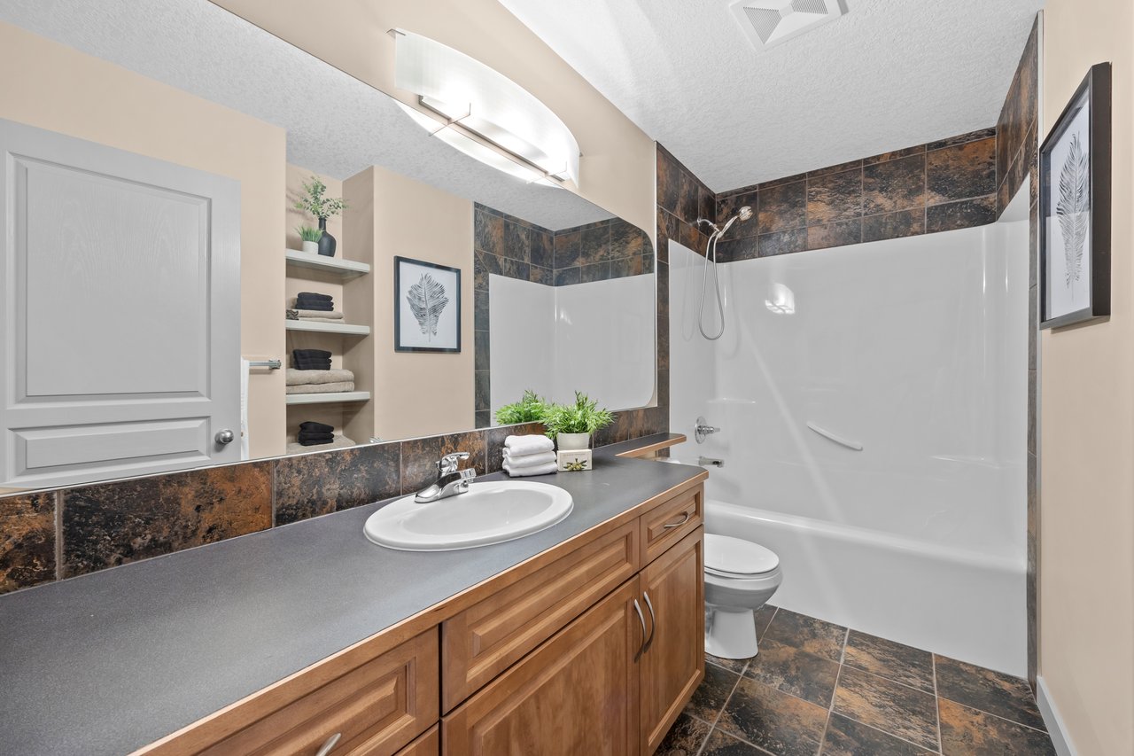 139 Tuscany Ridge Close NW