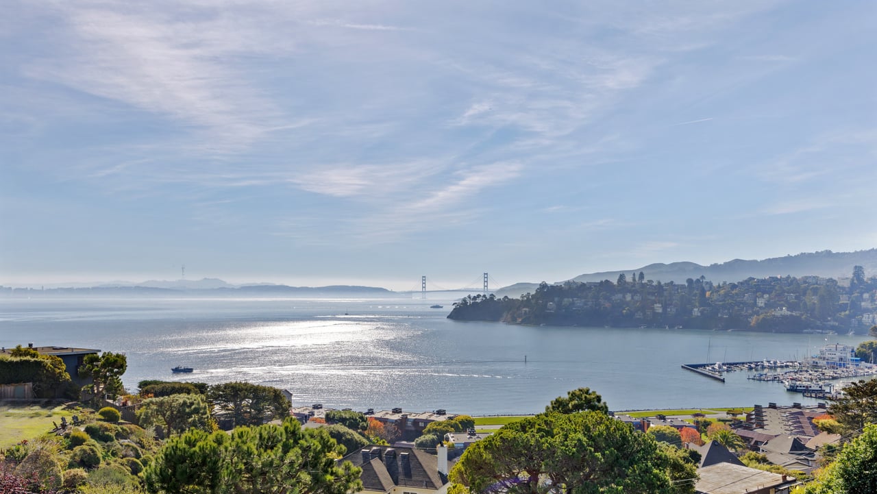 Old Town Tiburon Duplex - Golden Gate Bridge Views