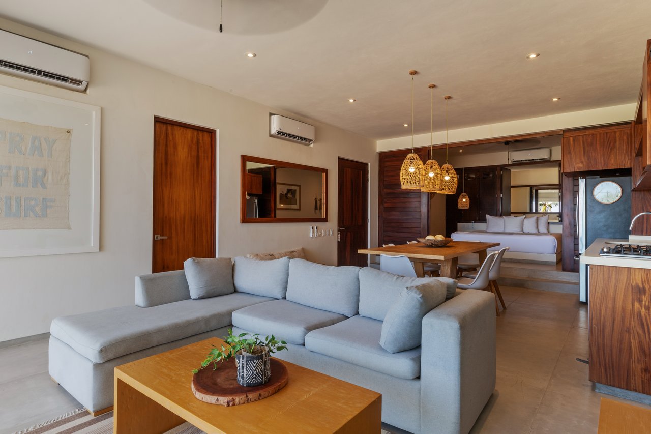 Marea Beachfront Villa G36