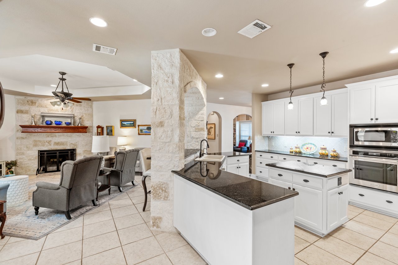 156 Northview Ln, Fredericksburg, TX