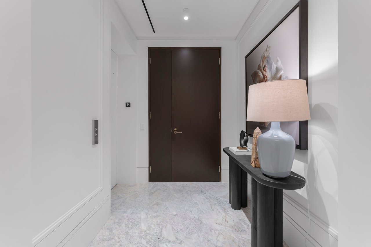 7 Dale Avenue #106