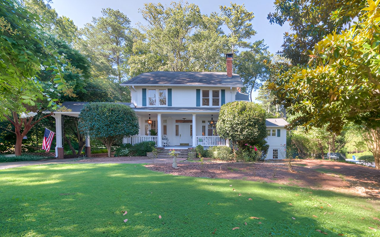 One of Brookhaven’s Oldest Homes Hosted a Commanding Officer during WWI