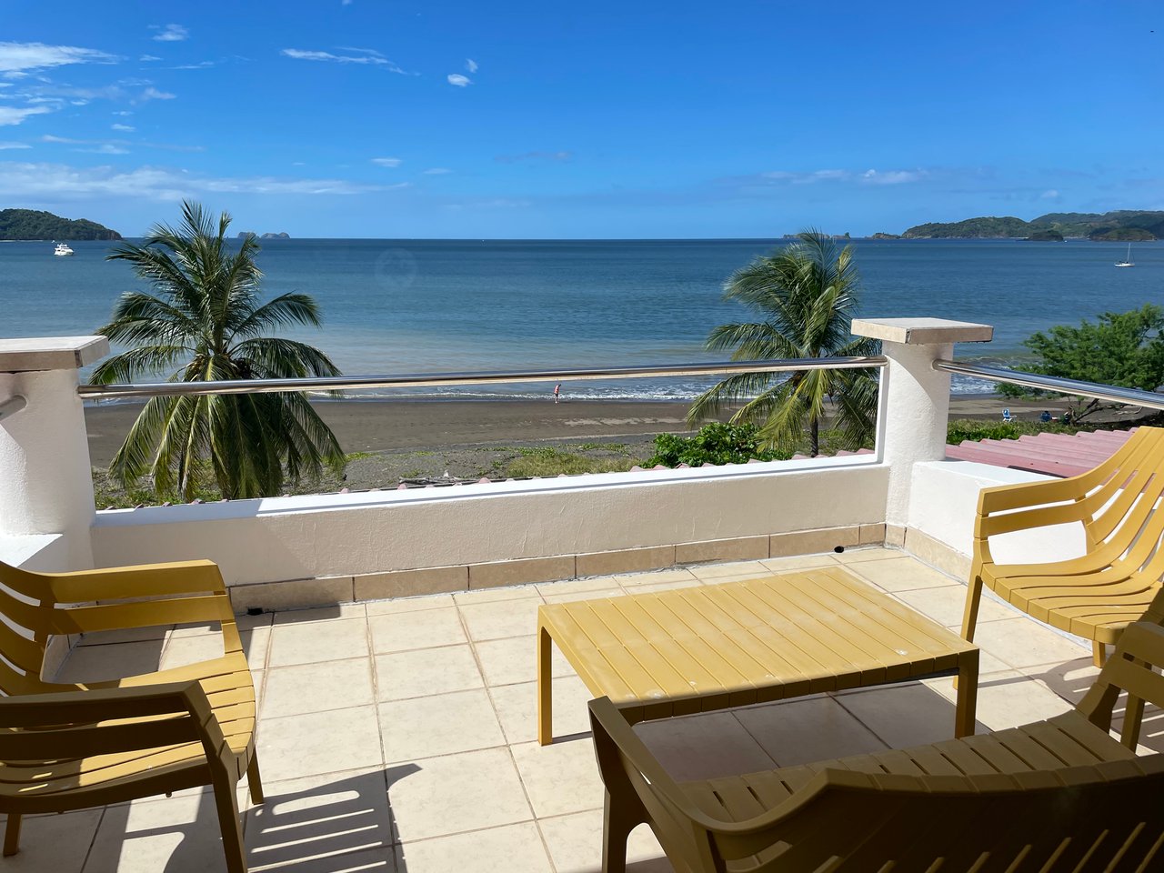 Twin Dolphins Penthouse | Unbeatable Beachfront Location with Exceptional Ocean Views and the Flamingo Marina!