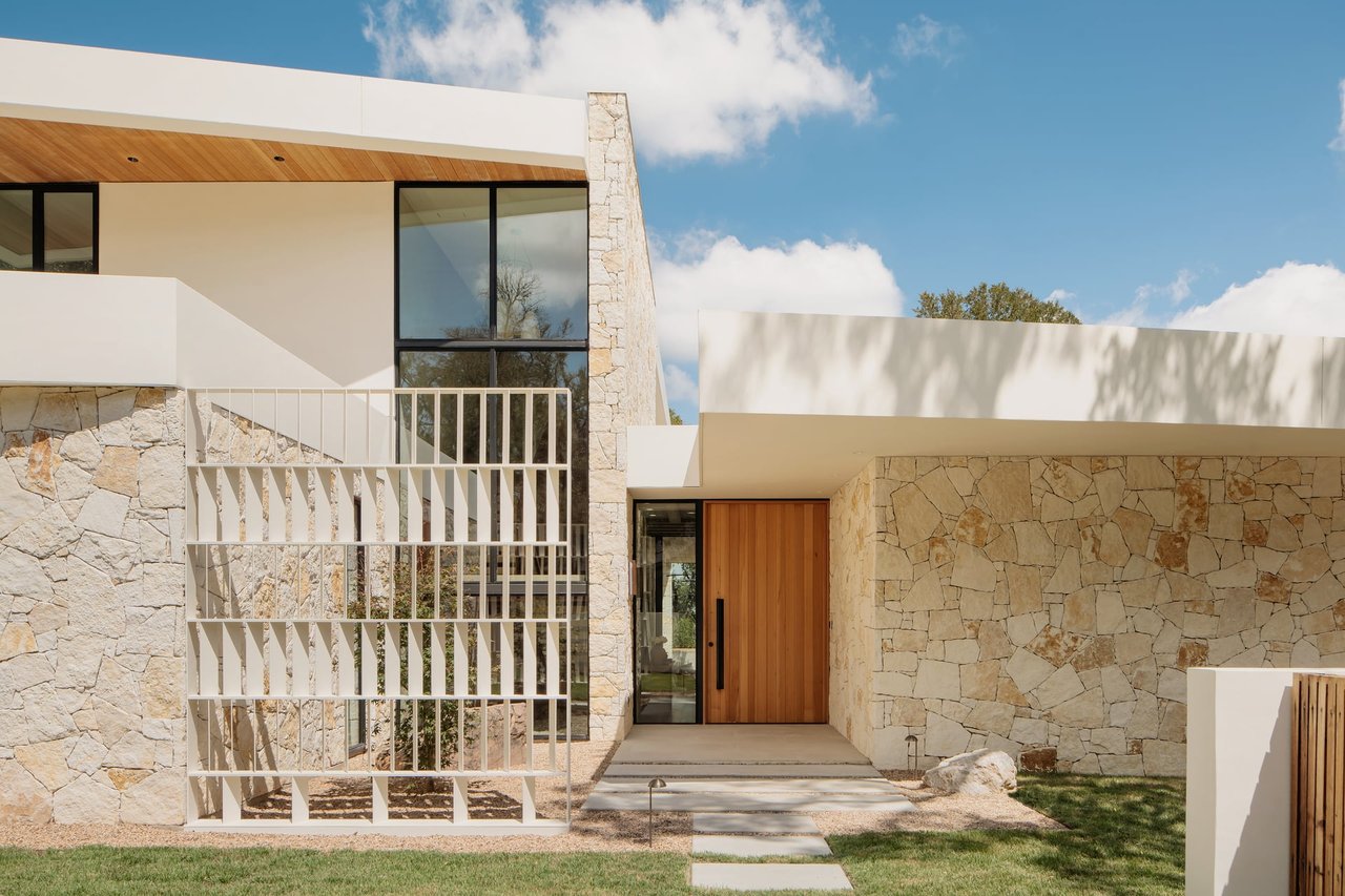 2702 Rockingham Drive