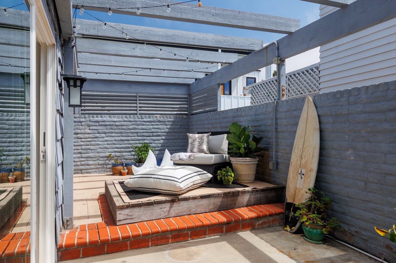 Back Patio adjacent to iconic oceanfront avenue del-mar-ca-92014