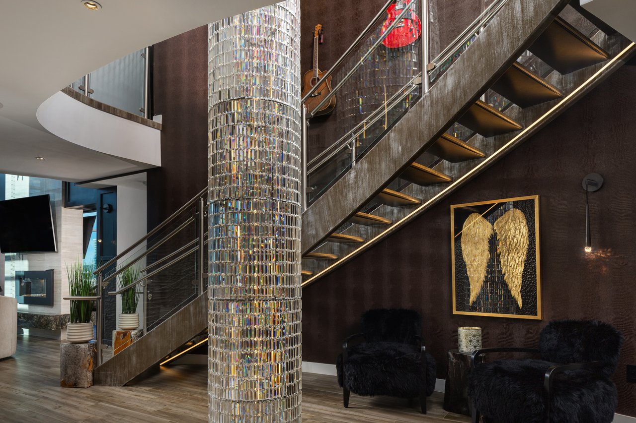 140 E RIO SALADO Parkway 1201