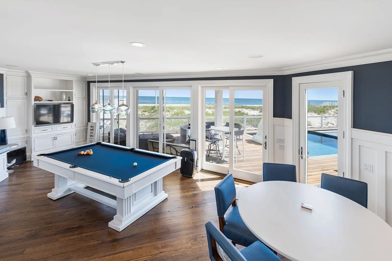 743 Dune Rd