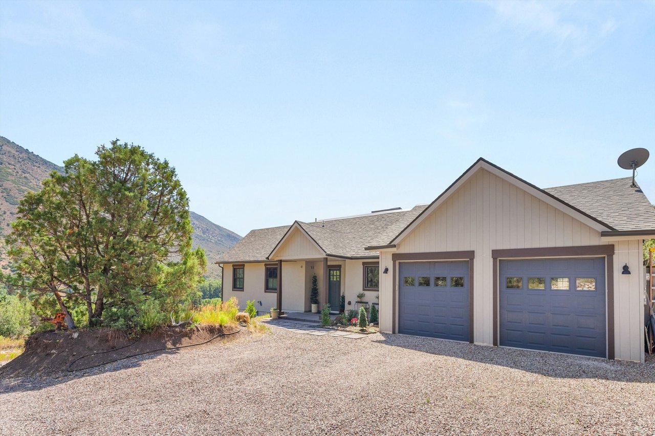 Charming Home with Spectacular Mountain Views