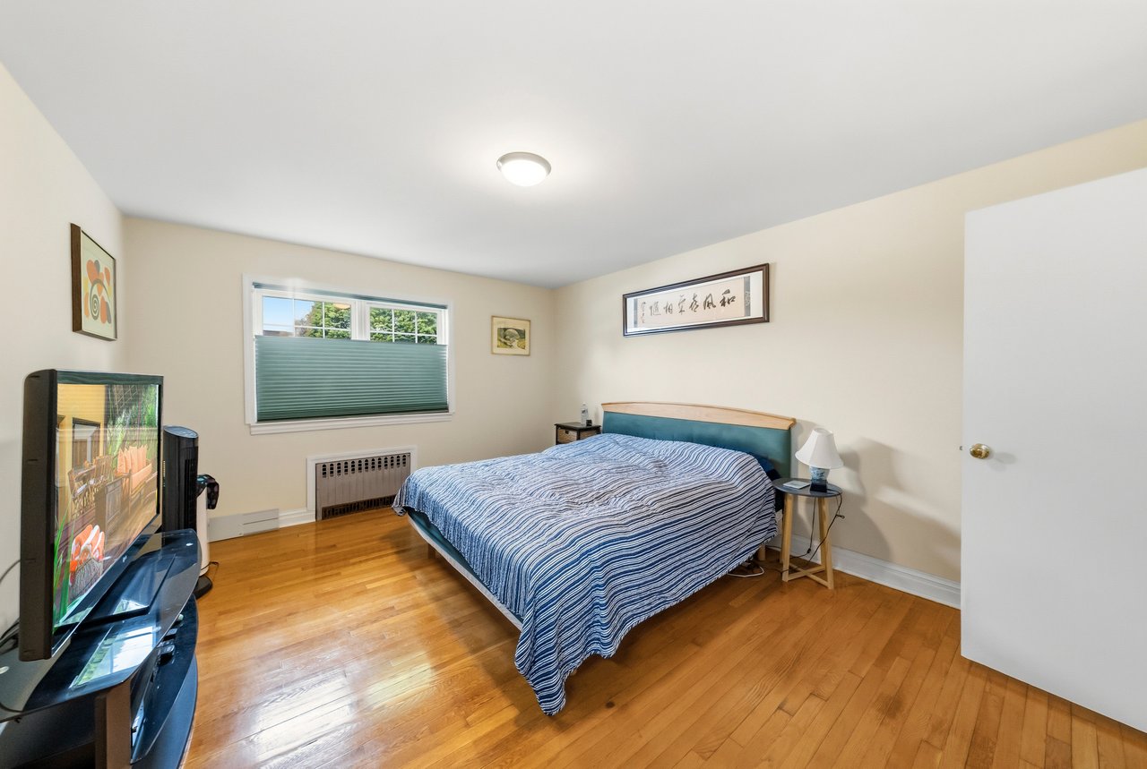 1028 Harvard Place, Fort Lee, NJ 07024