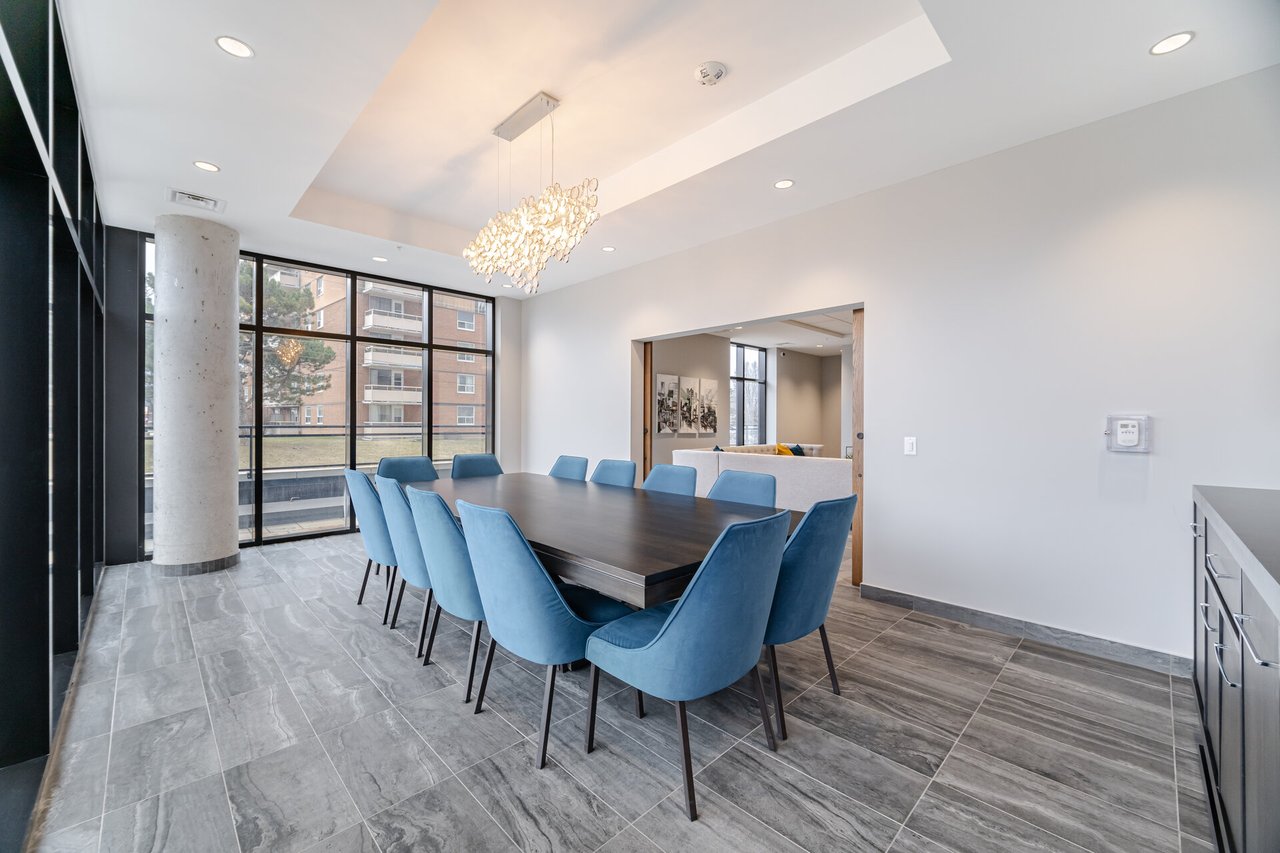 205 - 30 HAMILTON STREET S