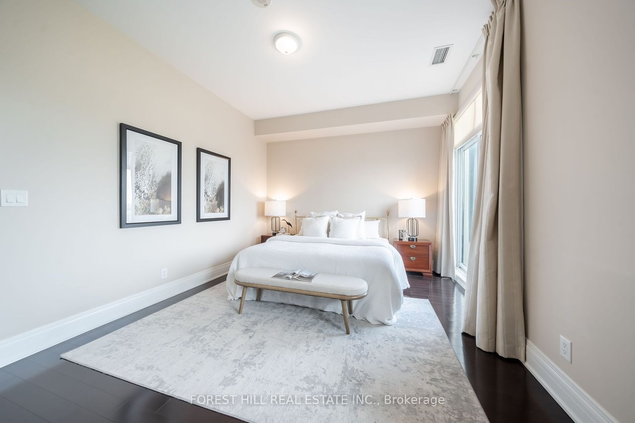 LIVING IN ARIA PENTHOUSES