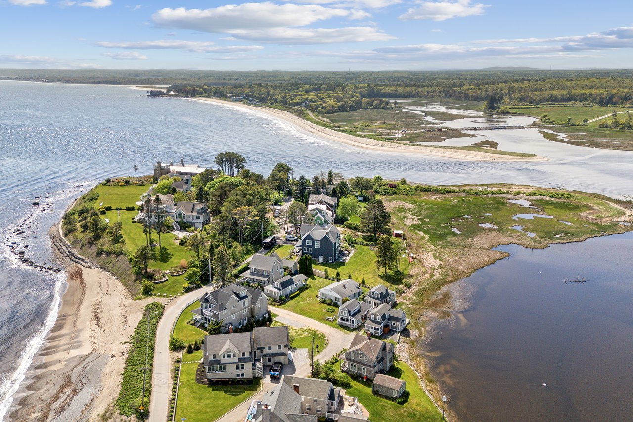 Cottage Between the River & Sea