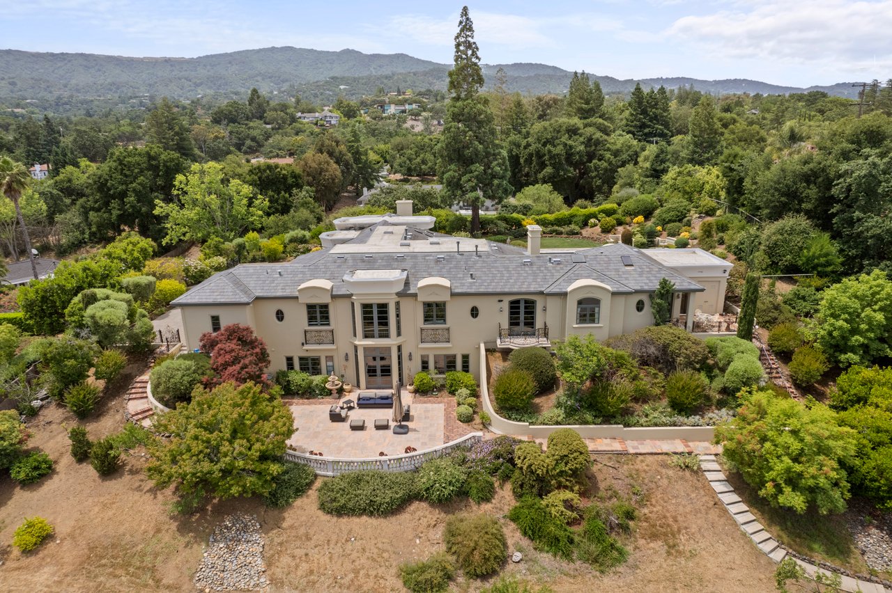 12445 Hilltop DR