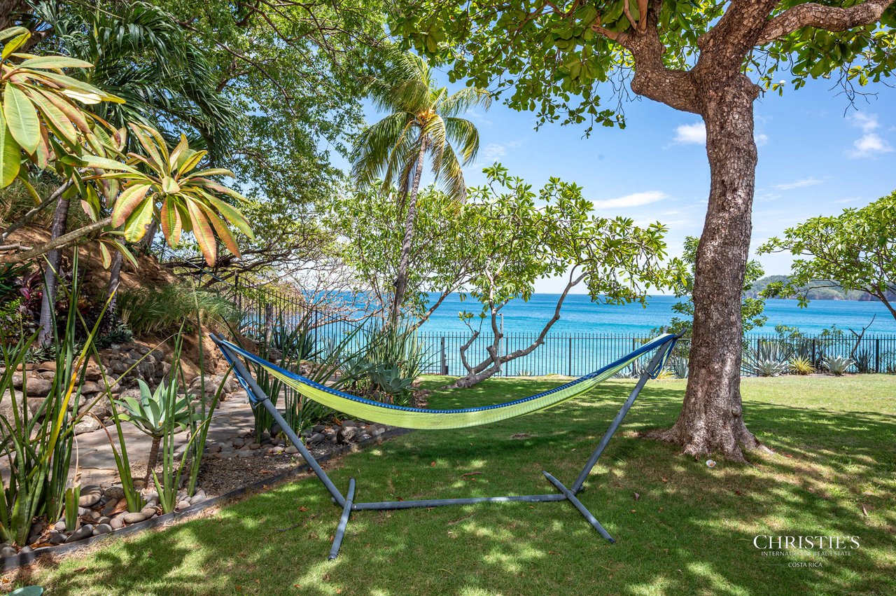 Casa Playa Bonita | Beachfront Luxury Estate in Playa Flamingo