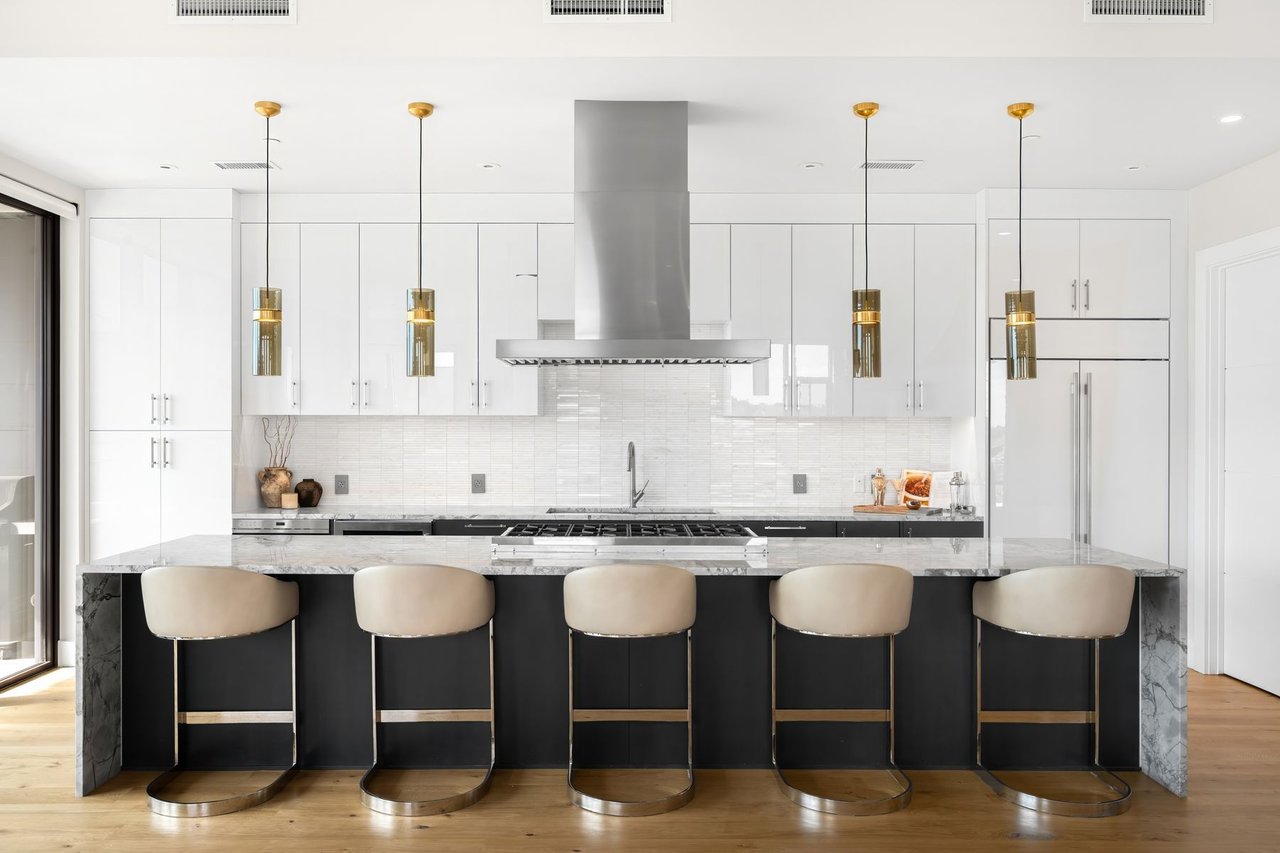 155 Steele Street #1212