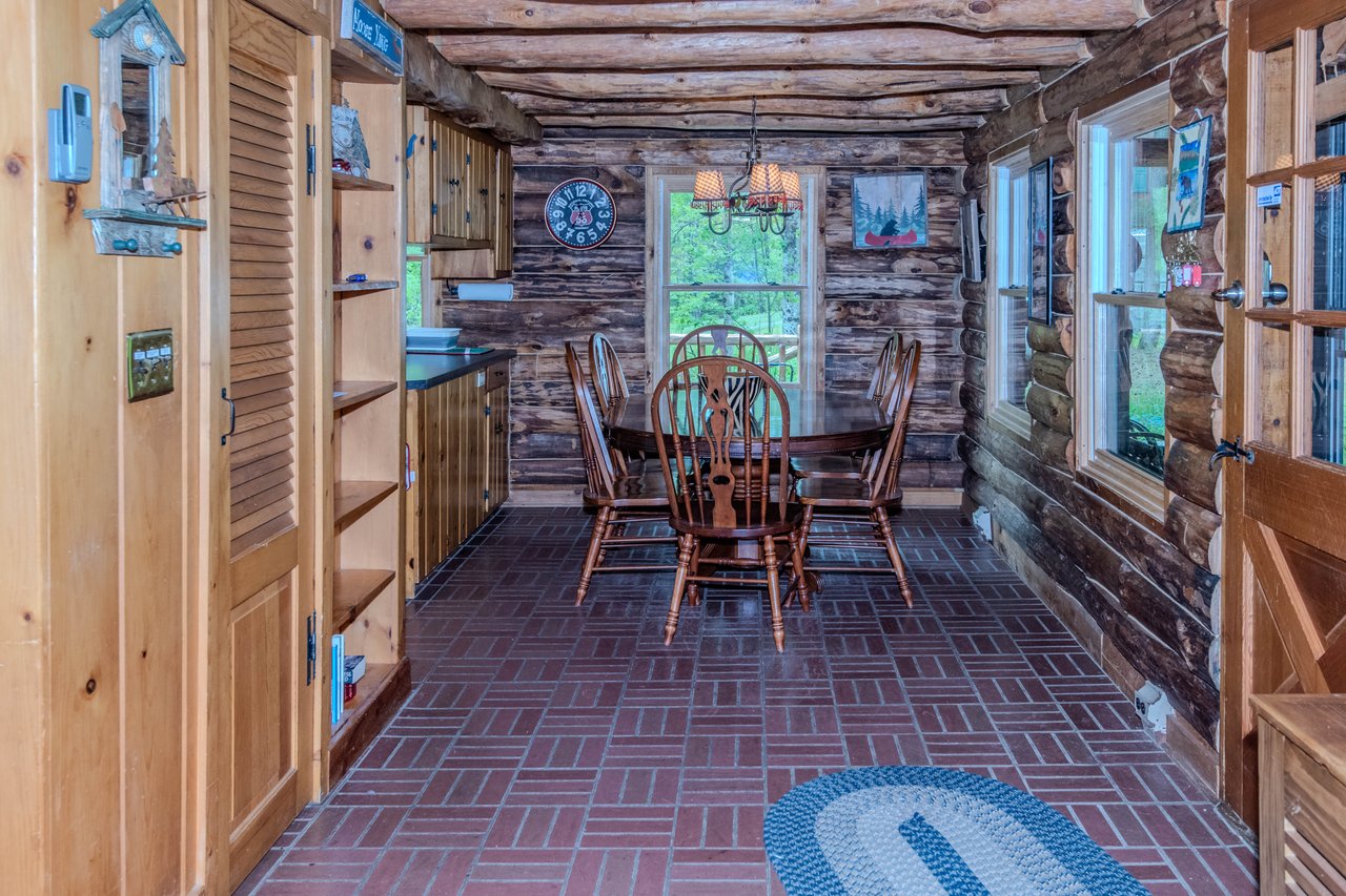 76 Johnson Loop