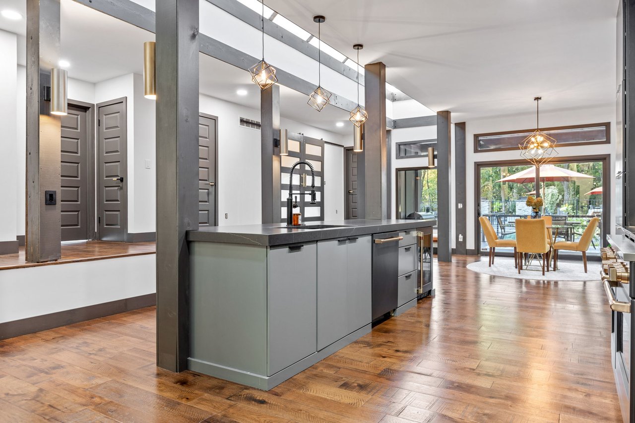 3732 Runnymede Drive