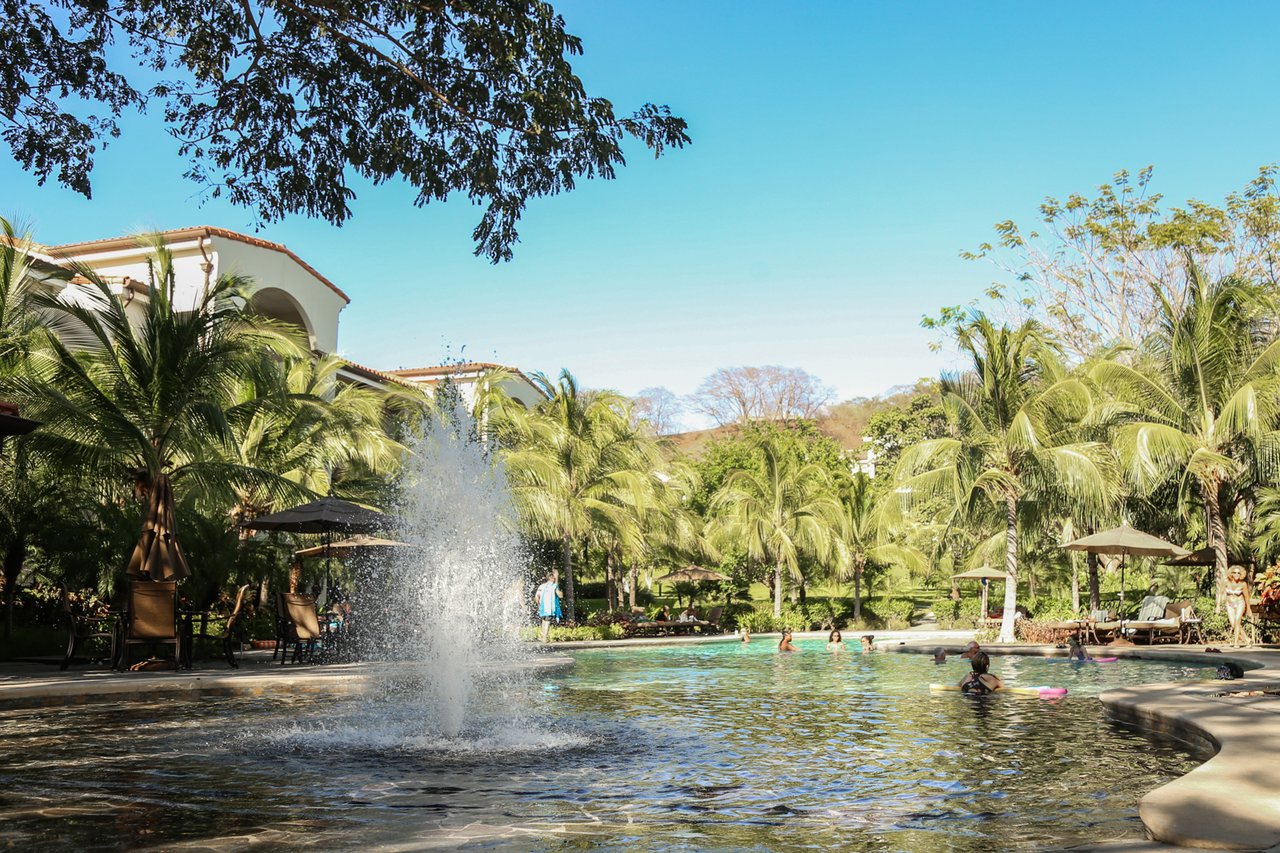 Pacifico L914, 2-Bed Condo, Playas del Coco