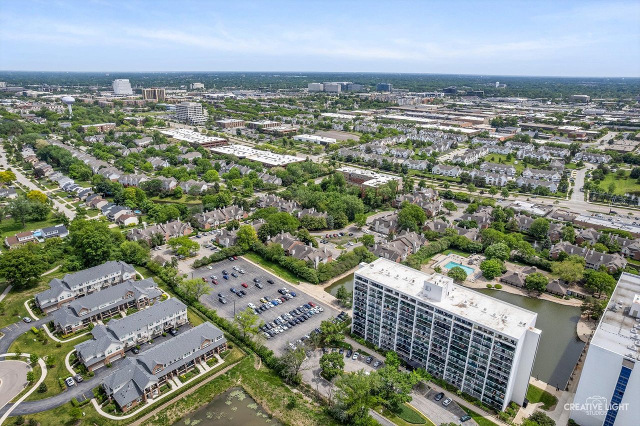 Affordable Condo with Skyline Views in Lombard, IL 