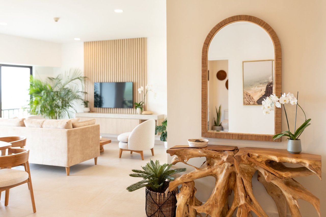 Ocean & Mountain View Modern Beach Condominium 